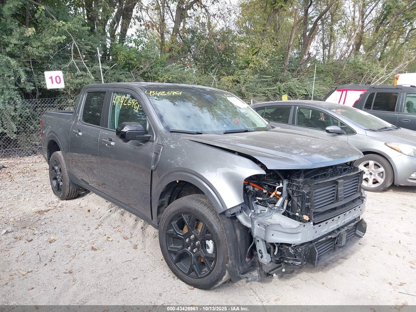 FORD MAVERICK LARIAT
