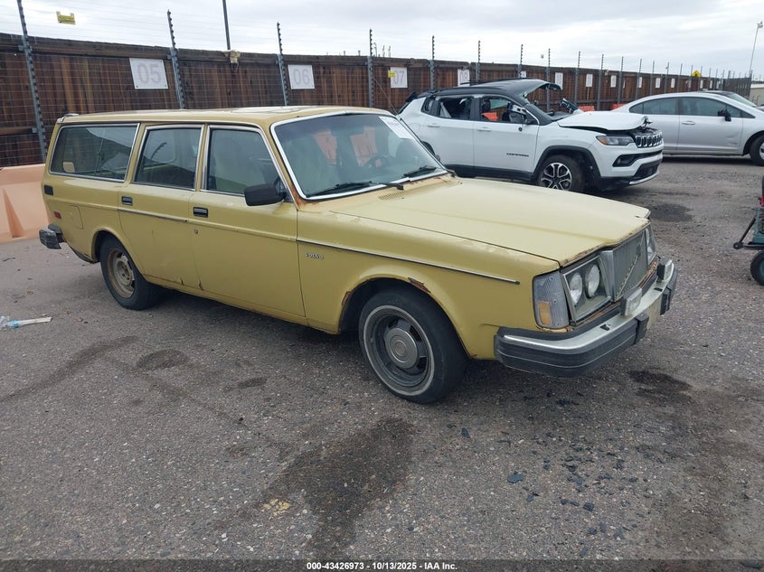 VC24545A1307218 1980 Volvo 245 auction photo 1