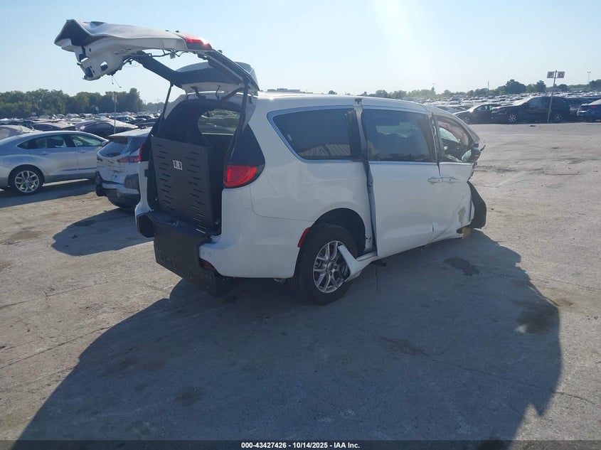 2025 CHRYSLER VOYAGER LX 2C4RC1CG6SR525263