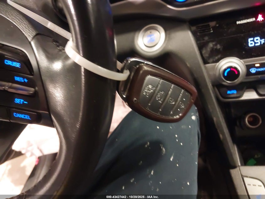 5NPD84LF0KH410398 2019 HYUNDAI ELANTRA photo no. 11