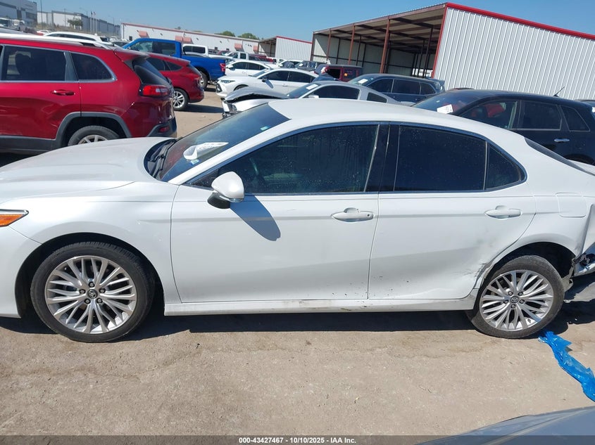 2018 Toyota Camry Xle VIN: 4T1B11HK7JU032211 Lot: 43427467