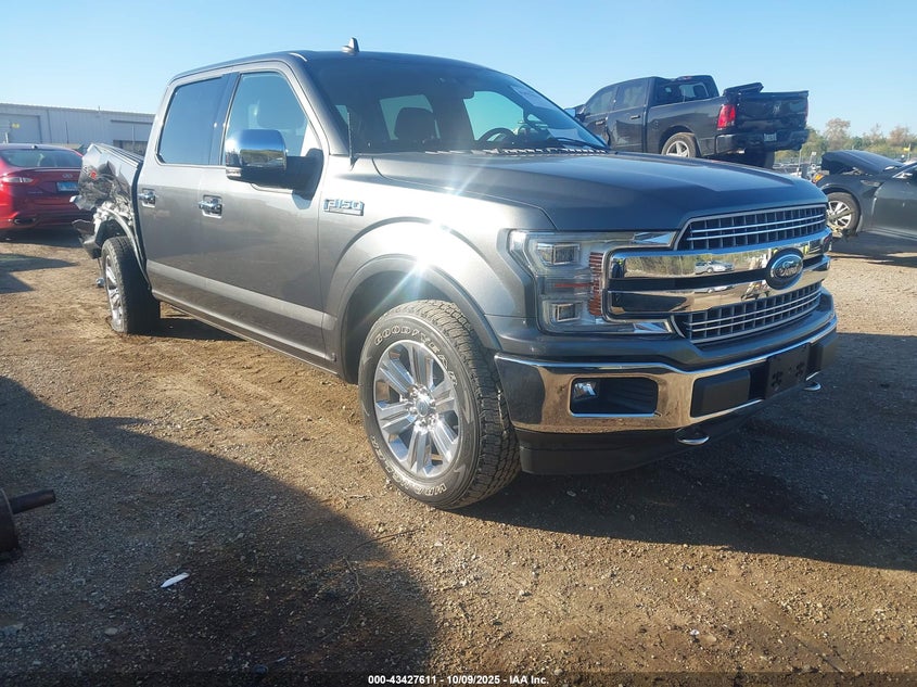 FORD F-150 LARIAT