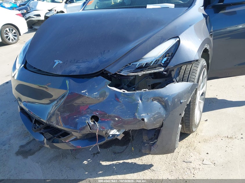 2021 Tesla Model Y Long Range Dual Motor All-Wheel Drive VIN: 5YJYGDEEXMF186468 Lot: 43427643