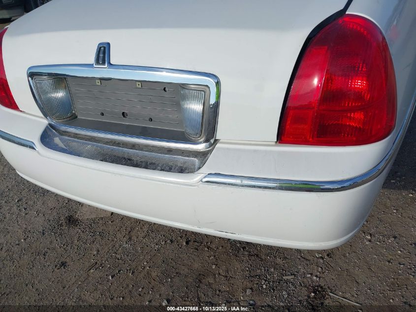 2007 Lincoln Town Car Executive VIN: 1L1FM88W97Y601308 Lot: 43427668