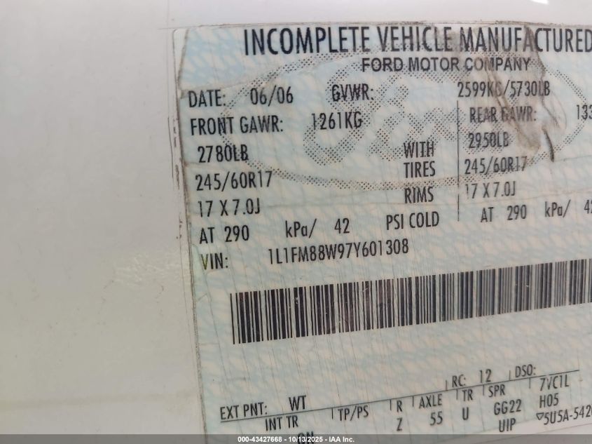 2007 Lincoln Town Car Executive VIN: 1L1FM88W97Y601308 Lot: 43427668