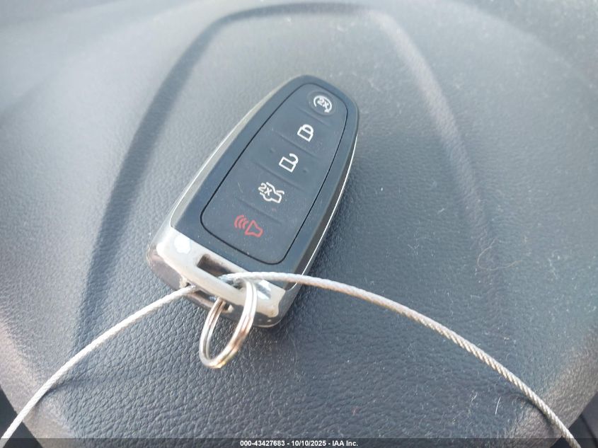 2017 Ford Escape Titanium VIN: 1FMCU0JD5HUC33262 Lot: 43427683