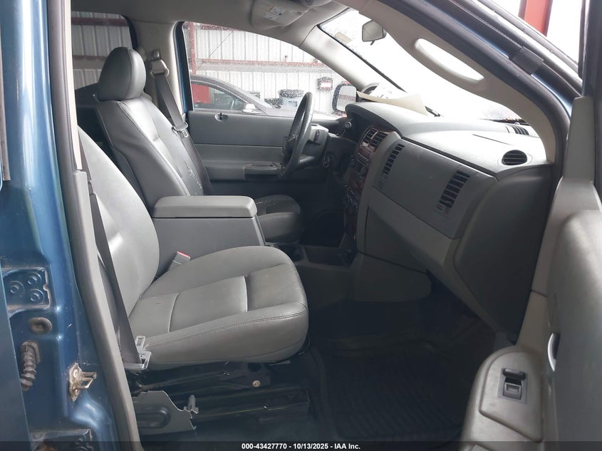1D4HB48D05F544744 2005 DODGE DURANGO photo no. 5