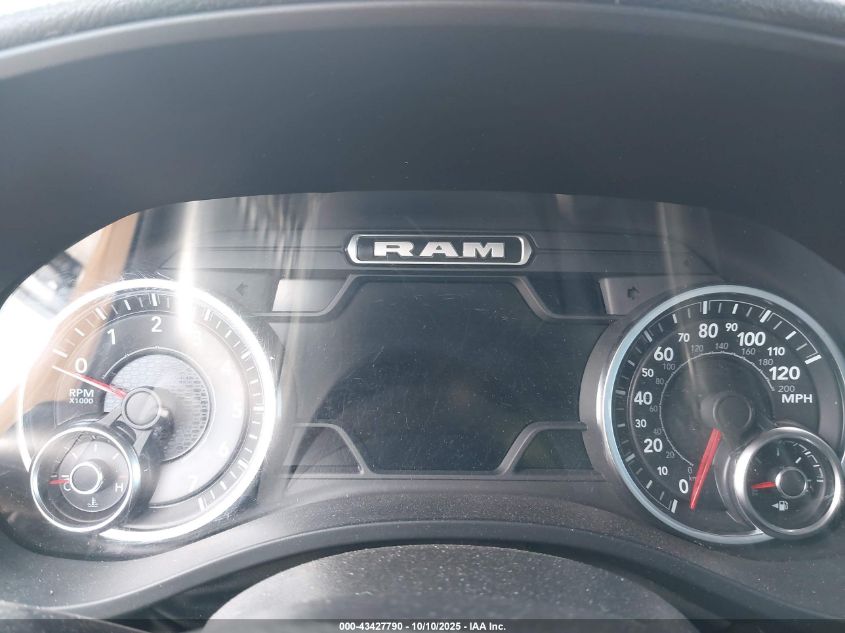 2022 Ram 1500 Big Horn 4X4 6'4 Box VIN: 1C6SRFMT3NN225620 Lot: 43427790