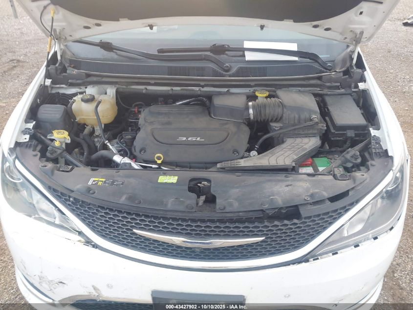 2017 Chrysler Pacifica Limited VIN: 2C4RC1GG3HR528897 Lot: 43427902