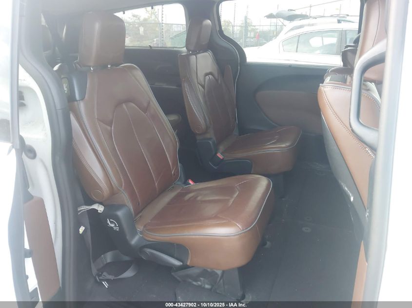 2017 Chrysler Pacifica Limited VIN: 2C4RC1GG3HR528897 Lot: 43427902