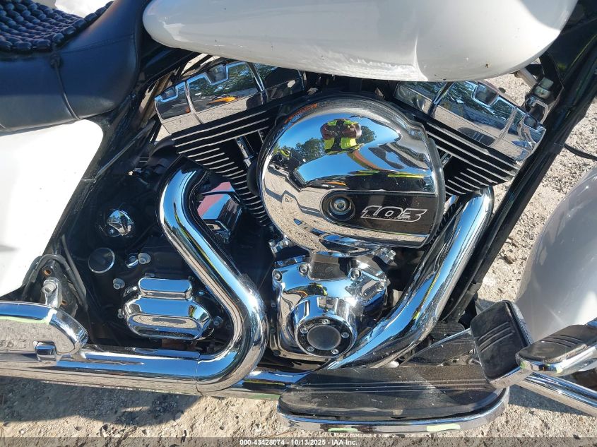 2016 Harley-Davidson Flhx Street Glide VIN: 1HD1KBM19GB630173 Lot: 43428074