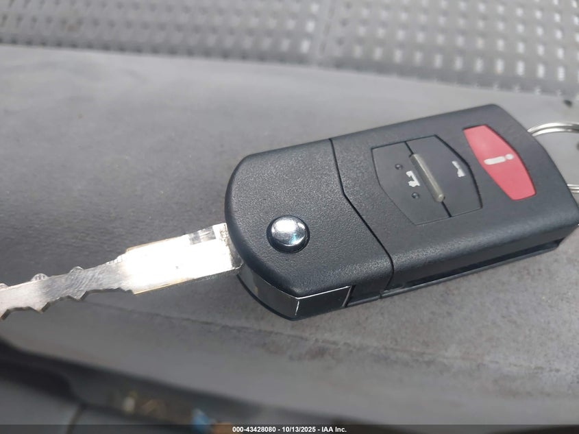 2005 Mazda Mpv Lx-Sv VIN: JM3LW28A050548888 Lot: 43428080