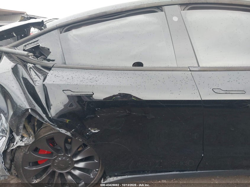 2023 Tesla Model Y Performance Dual Motor All-Wheel Drive VIN: 7SAYGDEF6PF663915 Lot: 43428082