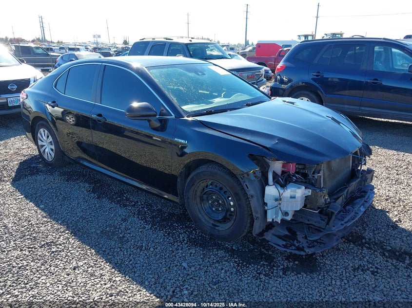 TOYOTA CAMRY HYBRID LE