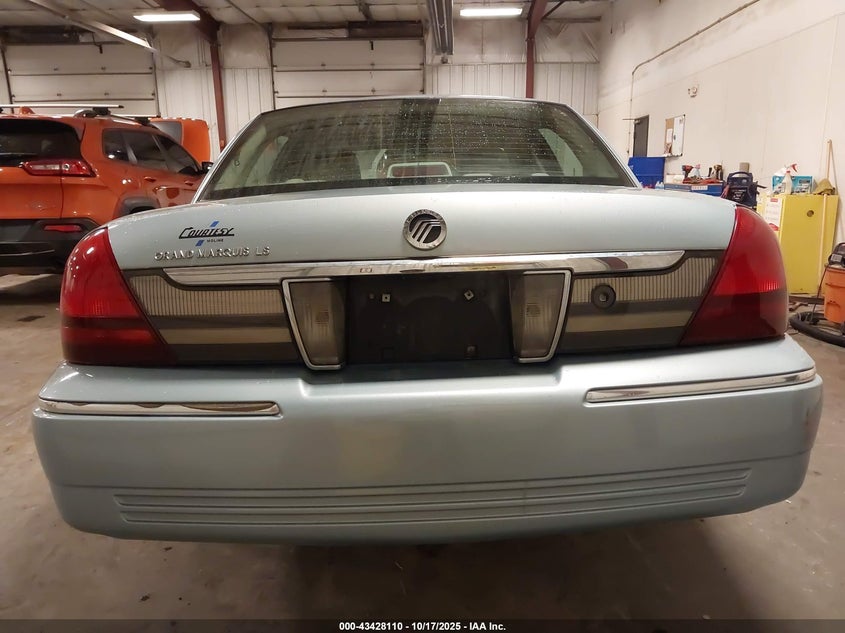2010 Mercury Grand Marquis Ls (Fleet Only) VIN: 2MEBM7FV7AX635534 Lot: 43428110