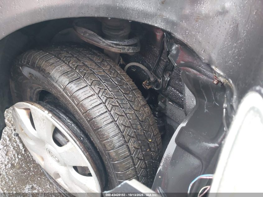 2003 Toyota Camry Le VIN: 4T1BE32K13U752101 Lot: 43428153