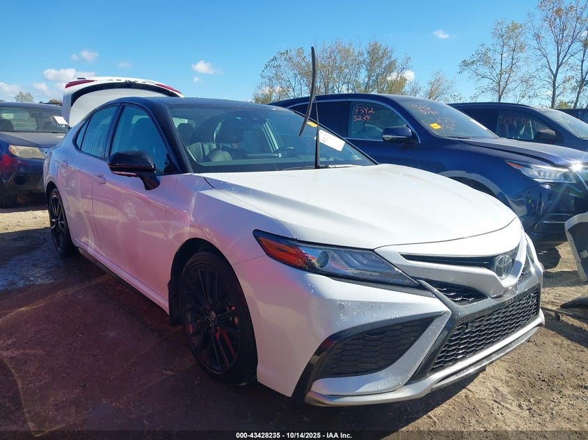 TOYOTA CAMRY XSE AWD