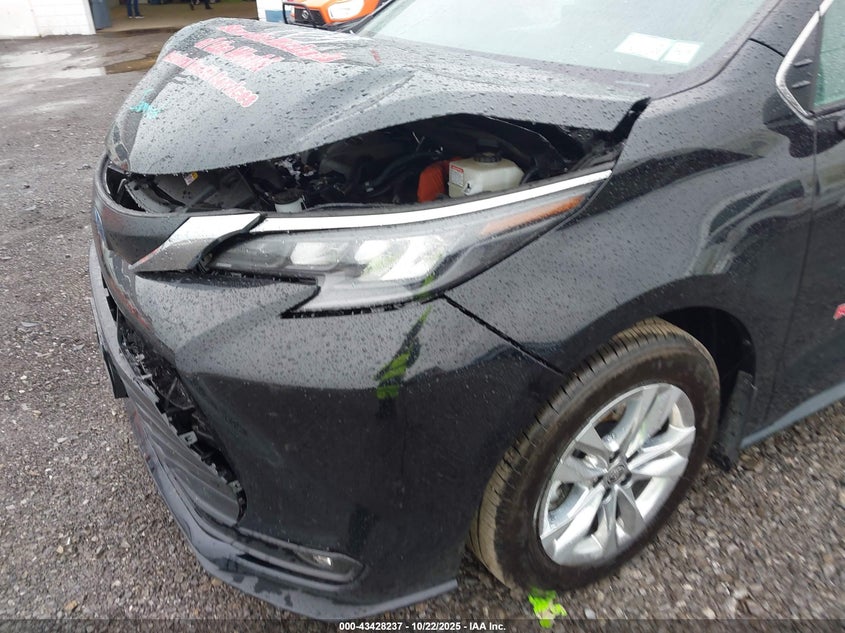 5TDJSKFC8SS180498 2025 TOYOTA SIENNA photo no. 6