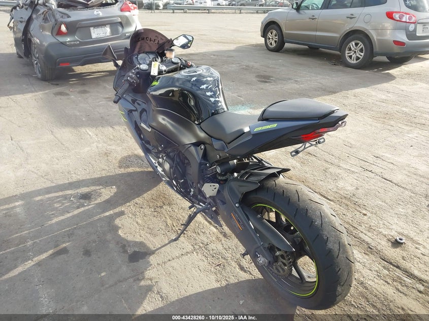 JKBZXJH16NA013218 2022 KAWASAKI ZX photo no. 3