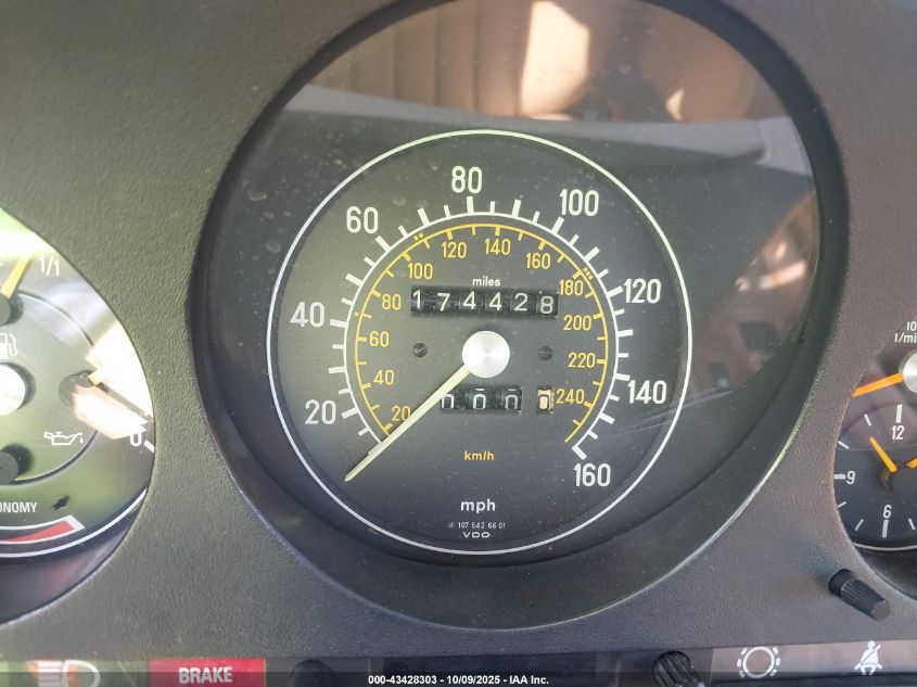 1984 Mercedes-Benz 380 Sl VIN: WDBBA45AXEA004717 Lot: 43428303