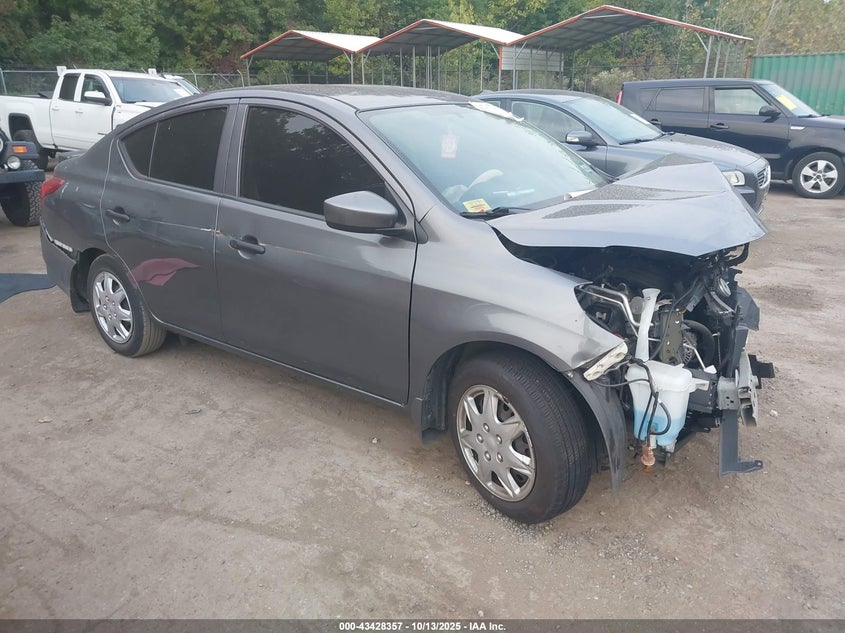 NISSAN VERSA 1.6 S+