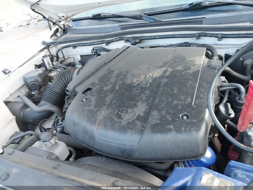 2015 TOYOTA TACOMA BASE V6 5TFLU4EN8FX136390