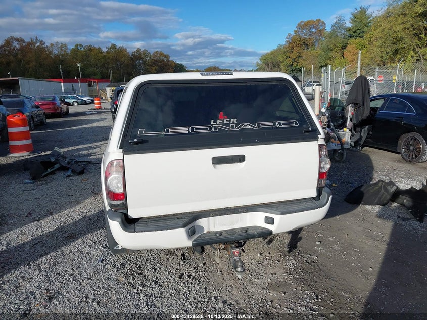 2015 TOYOTA TACOMA BASE V6 5TFLU4EN8FX136390
