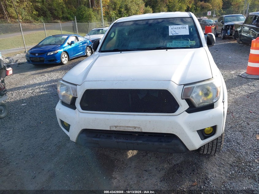 2015 TOYOTA TACOMA BASE V6 5TFLU4EN8FX136390