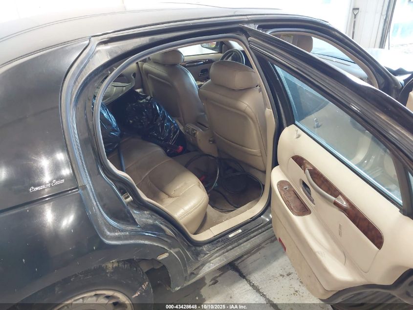 1999 Lincoln Town Car Executive VIN: 1LNHM81W7XY660889 Lot: 43428648