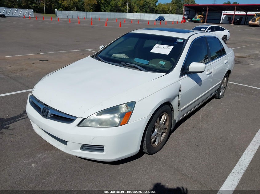 1HGCM568X7A062376 2007 HONDA ACCORD photo no. 2