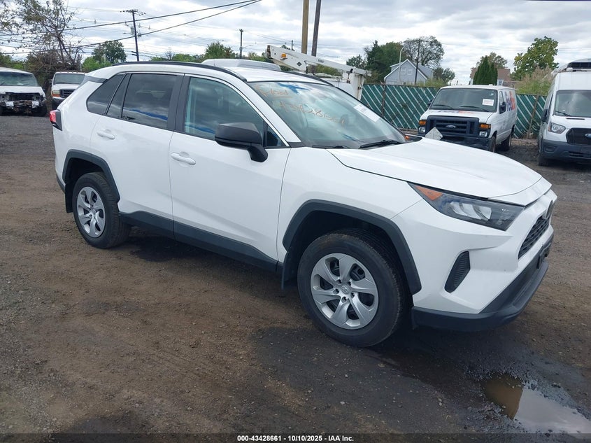TOYOTA RAV4 LE