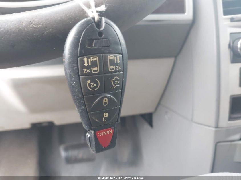 2010 Chrysler Town & Country Touring VIN: 2A4RR5D16AR141525 Lot: 43428672