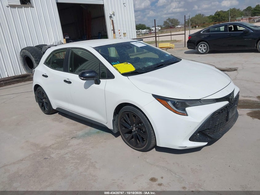 TOYOTA COROLLA SE NIGHTSHADE EDITION