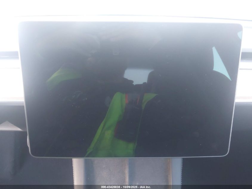 2022 Tesla Model 3 Long Range Dual Motor All-Wheel Drive VIN: 5YJ3E1EB4NF241681 Lot: 43428838