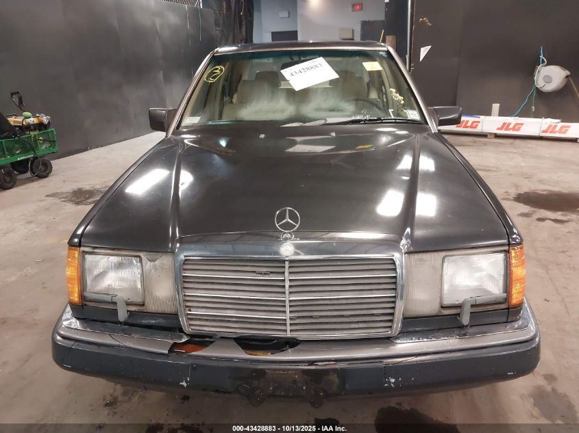 1990 Mercedes-Benz 300 E 2.6 VIN: WDBEA26DXLB217152 Lot: 43428883