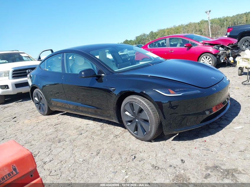 TESLA MODEL 3 LONG RANGE DUAL MOTOR ALL-WHEEL DRIVE