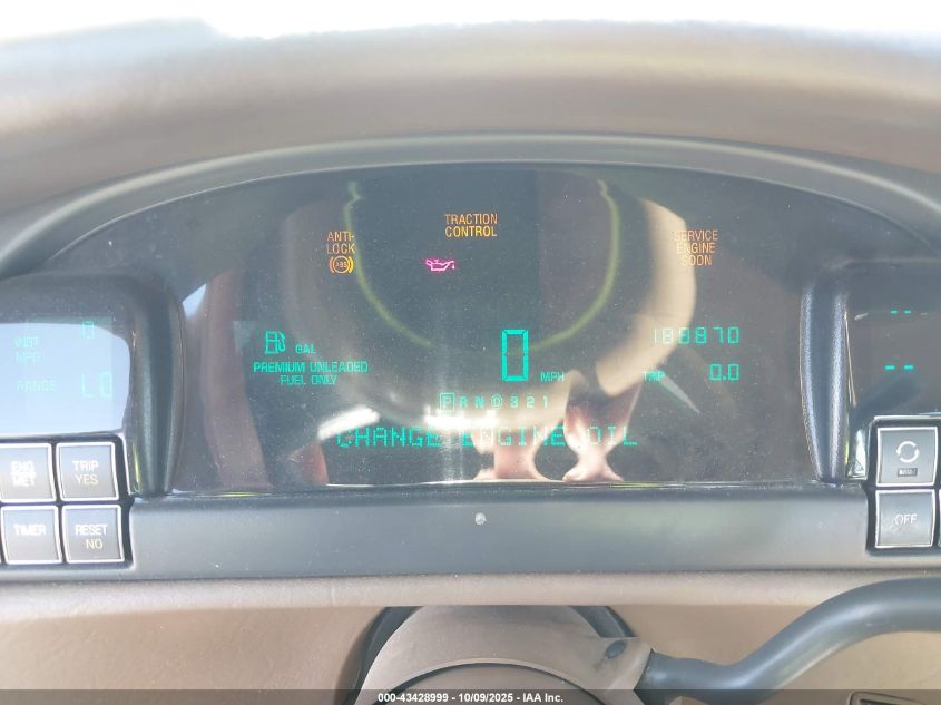 1998 Cadillac Deville Standard VIN: 1G6KD54Y3WU808227 Lot: 43428999