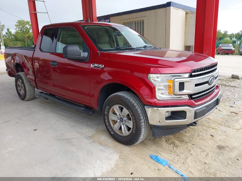 FORD F-150 XLT