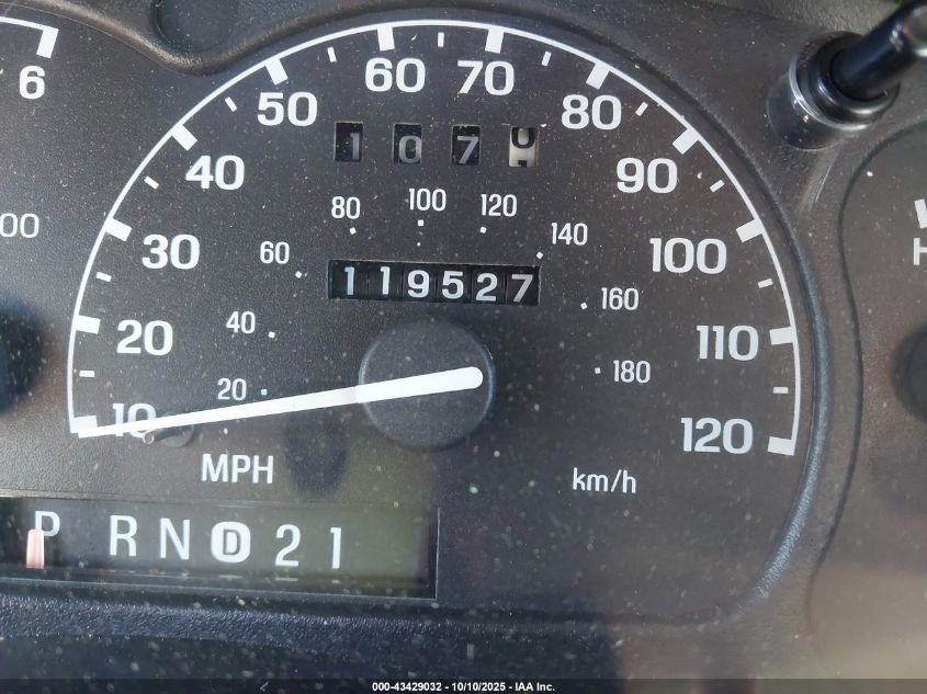 2000 Mazda B3000 Se/Tl VIN: 4F4YR16V3YTM18457 Lot: 43429032