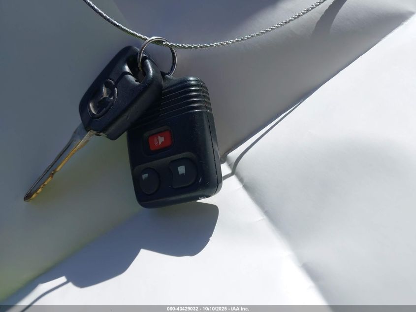 2000 Mazda B3000 Se/Tl VIN: 4F4YR16V3YTM18457 Lot: 43429032