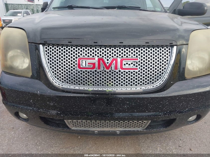 2008 GMC Yukon Denali VIN: 1GKFK63858J180949 Lot: 43429041
