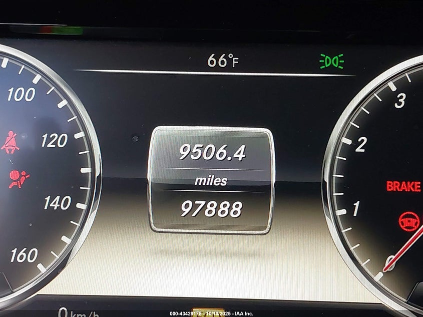 2014 MERCEDES-BENZ S 550 WDDUG8CB0EA001178