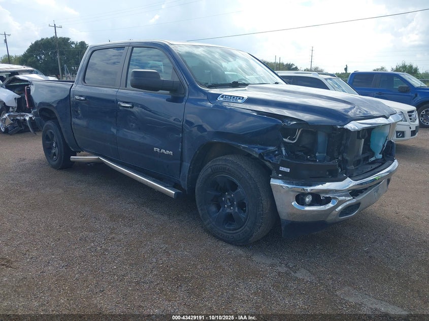 RAM 1500 BIG HORN 4X4 5 7 BOX