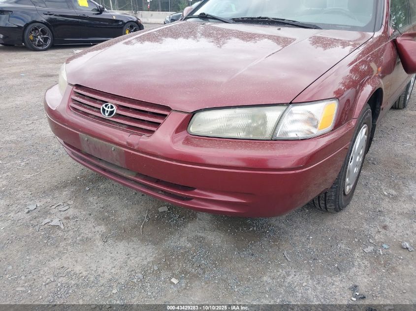 1999 Toyota Camry Le VIN: JT2BG22K9X0322475 Lot: 43429283