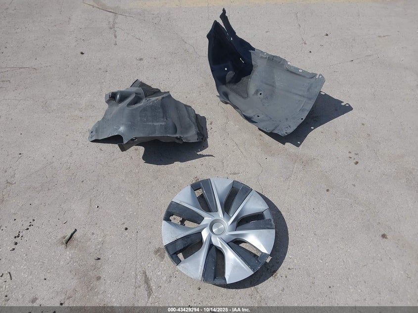 2020 Tesla Model Y Long Range Dual Motor All-Wheel Drive VIN: 5YJYGDEE7LF047445 Lot: 43429294