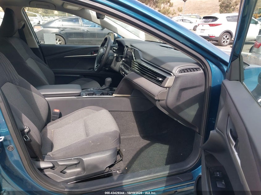 VIN 4T1DAACK6SU152034 2025 TOYOTA CAMRY LE