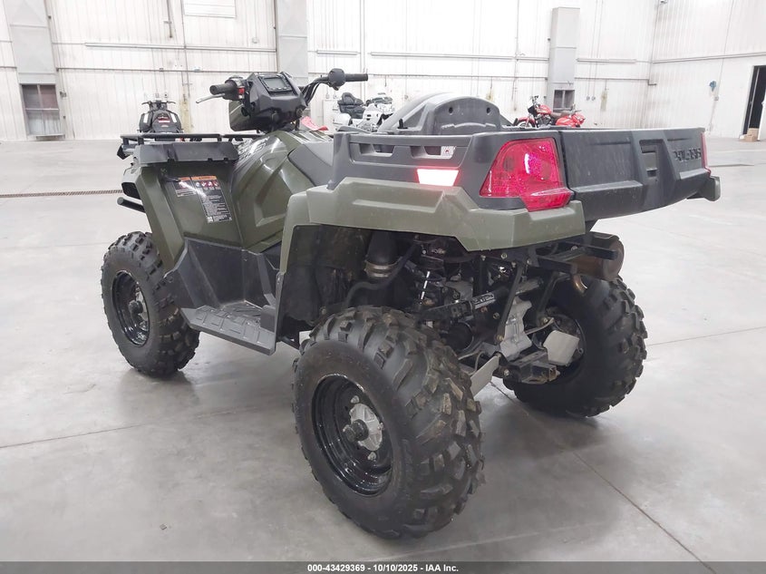 VIN 4XASWE575JA262030 2018 POLARIS SPORTSMAN X2 570 EPS