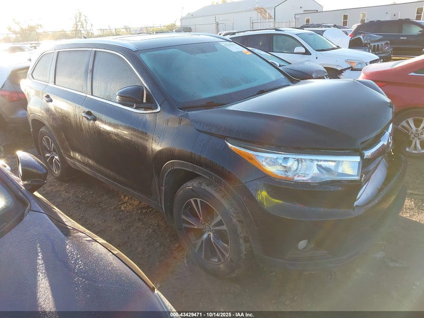 TOYOTA HIGHLANDER XLE V6