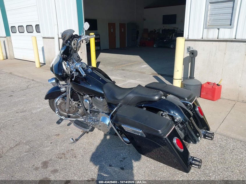 1HD1FYW124Y723873 2004 HARLEY-DAVIDSON ROAD KING photo no. 3
