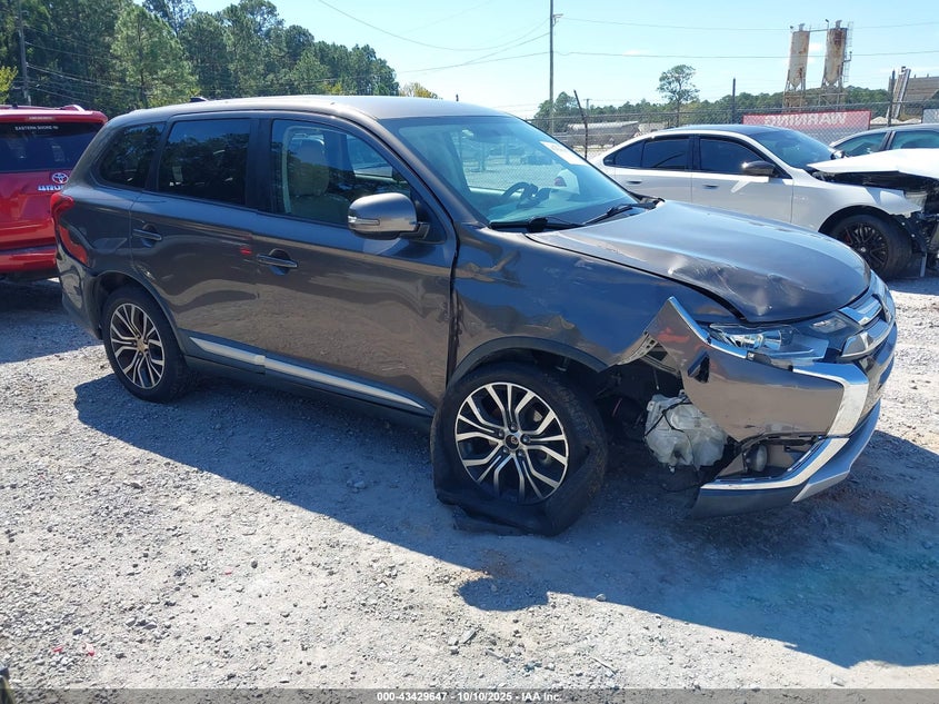 MITSUBISHI OUTLANDER SE